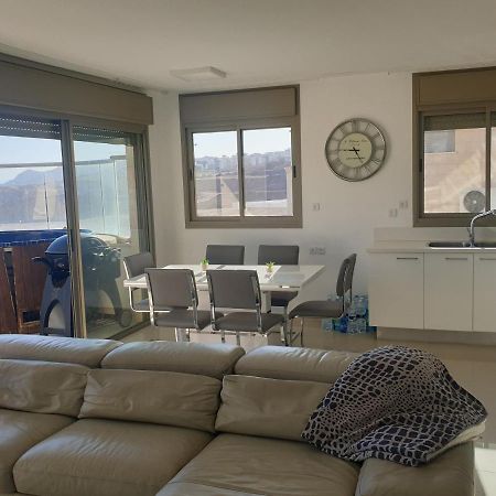 Luxury Exclusive Top Class Apartment On The Sea With Best Sea View And Jacuzzi רק למשפחות !!!! Eilat Dış mekan fotoğraf