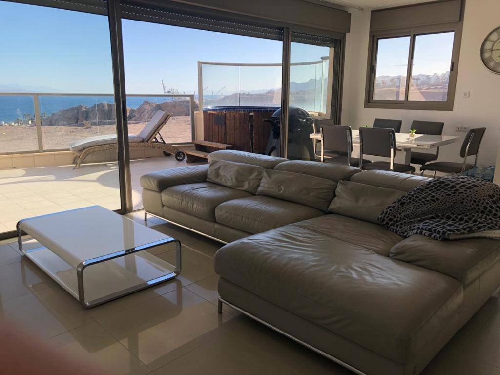 Luxury Exclusive Top Class Apartment On The Sea With Best Sea View And Jacuzzi רק למשפחות !!!! Eilat Dış mekan fotoğraf